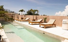 Koos Tulum Hotel